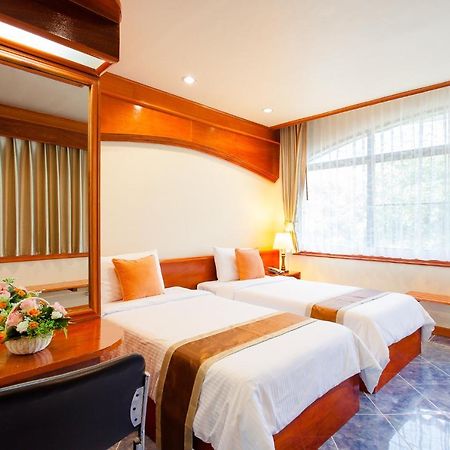 Id Residences Phuket Екстериор снимка
